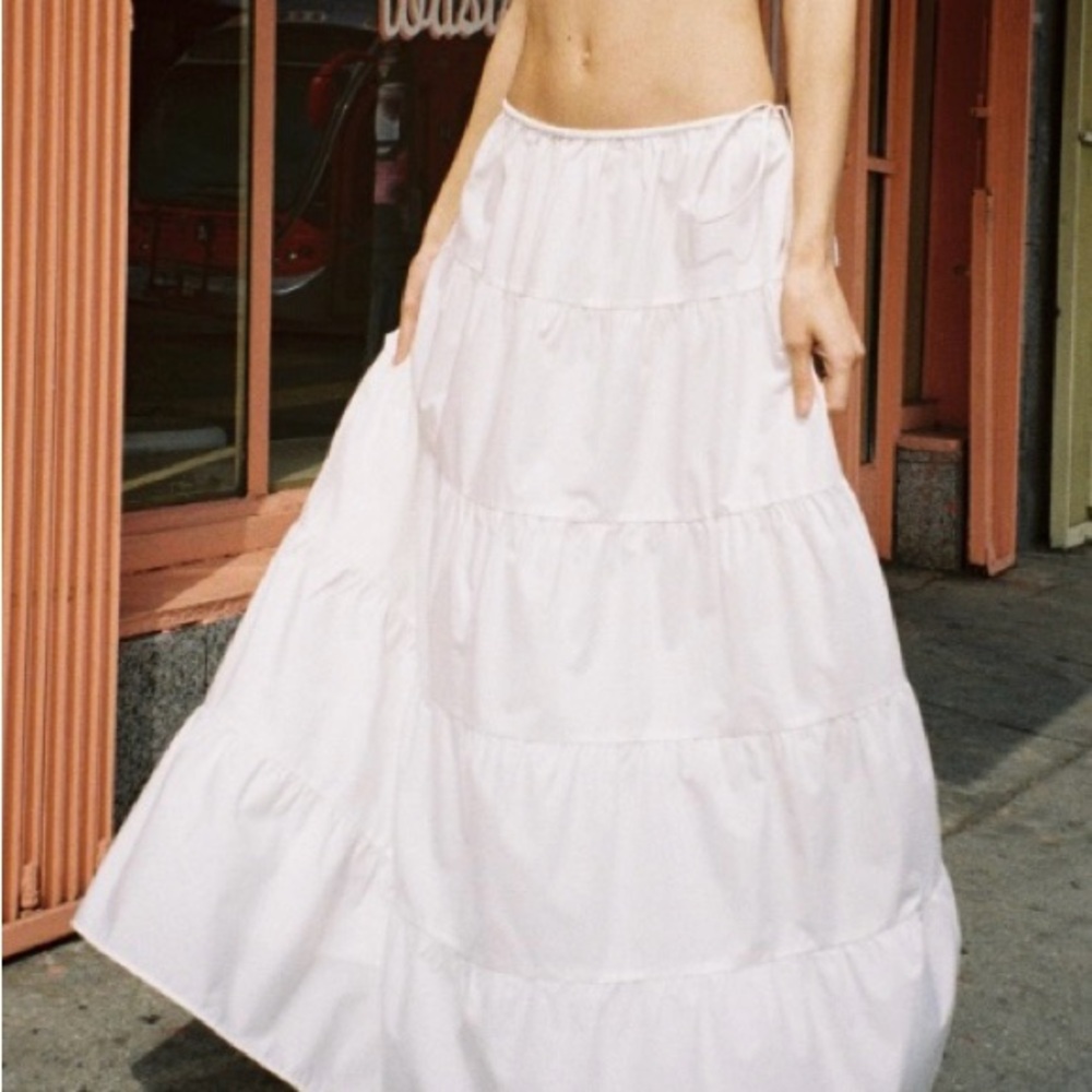 Lisa Says Gah White Maxi Skirt
